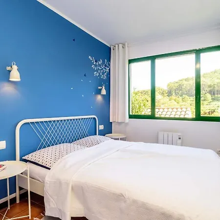 Sleeps 4
