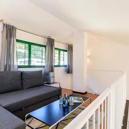Sleeps 4 Daire Begur